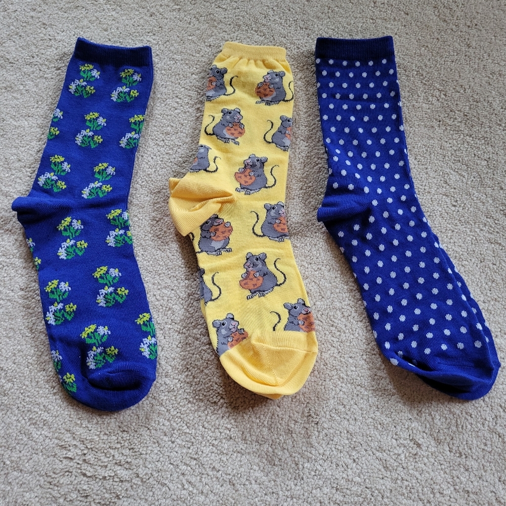 3prs of socks. Mouse eating Cookie Floral Socks & polka Dot socks. NWOT